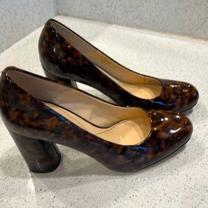 Isola Heels - Size 7M - Worn minimal- tag still on bottom.